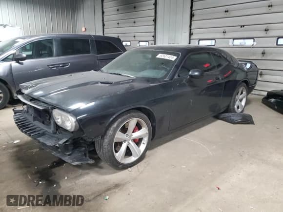 ✅ 2008 Dodge Challenger SRT-8 • VIN: 2B3LJ74W18H302861 • Lot: 82631424. Wystawiony na Copart z przebiegiem 86 743 mil. Bezpłatny archiwum sprzedaży aukcyjnych z USA i szczegółowy raport historii pojazdu na DreamBid. Zdjęcie 1.