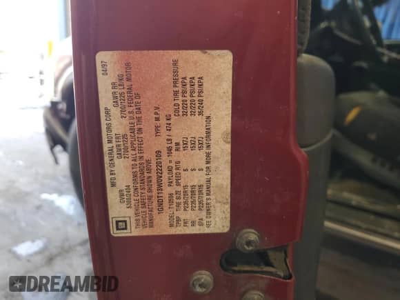 1997 Chevrolet Blazer LS with VIN 1GNDT13W0V2220109, listed as a Copart auction lot 87015214 with 172,531 mi miles and Salvage title. Bid and sale history available at DreamBid. Image 13.