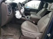 ✅ 2021 Chevrolet Silverado 1500 LT Trail Boss • VIN: 1GCPYFED5MZ205871 • Lot: 41920964. Wystawiony na Copart z przebiegiem 16 976 mil. Bezpłatny archiwum sprzedaży aukcyjnych z USA i szczegółowy raport historii pojazdu na DreamBid. Zdjęcie 7.