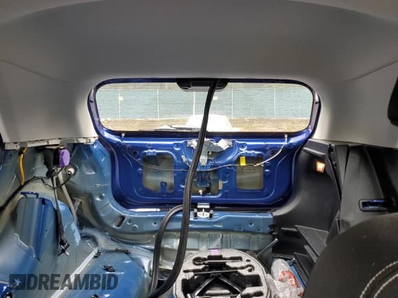 ✅ 2020 Hyundai Venue SEL • VIN: KMHRC8A35LU026883 • Lot: 47480575. Listed on Copart with 32,879 mi. Free auction sales archive from the USA and detailed vehicle history report at DreamBid. Image 10.