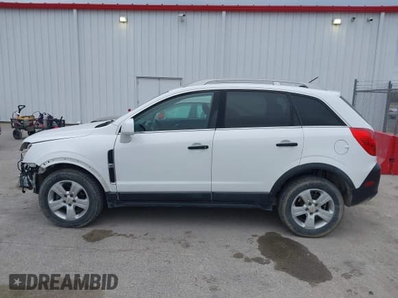 ✅ 2014 Chevrolet Captiva Sport LS • VIN: 3GNAL2EK4ES590762 • Lot: 41539049. Wystawiony na IAAI z przebiegiem 165 111 mil. Bezpłatny archiwum sprzedaży aukcyjnych z USA i szczegółowy raport historii pojazdu na DreamBid. Zdjęcie 15.