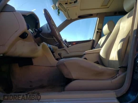 ✅ 1999 Mercedes-Benz E 320 • VIN: WDBJH82F4XX026758 • Lot: 76740804. Listed on Copart with 136,782 mi. Free auction sales archive from the USA and detailed vehicle history report at DreamBid. Image 7.