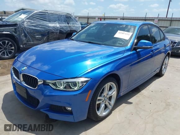 ✅ 2018 BMW 3 Series 340i • VIN: WBA8B3C52JK384632 • Lot: 42507124. Wystawiony na IAAI z przebiegiem 36 787 mil. Bezpłatny archiwum sprzedaży aukcyjnych z USA i szczegółowy raport historii pojazdu na DreamBid. Zdjęcie 2.