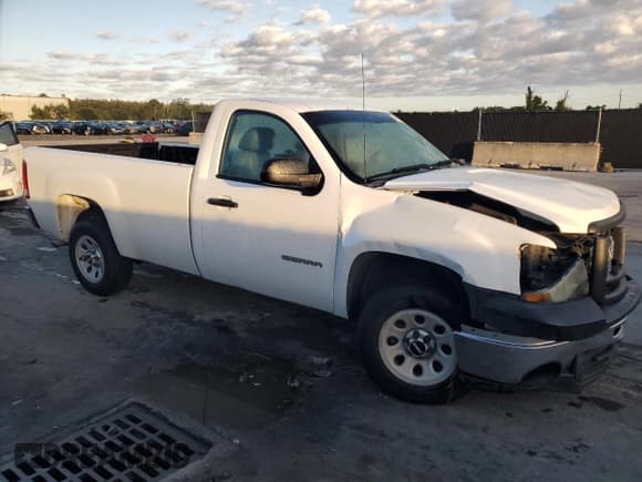 ✅ 2012 GMC Sierra 1500 Work Truck • VIN: 1GTN1TEX5CZ331778 • Лот: 91636315. Опубликован ранее на Copart с пробегом 180 369 миль. Бесплатный доступ к архиву аукционных продаж из США и подробный отчёт об истории автомобиля на DreamBid. Изображение 4.