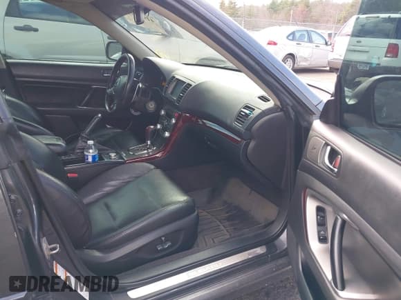 ✅ 2008 Subaru Legacy GT Limited • VIN: 4S3BL676084208896 • Lot: 41963922. Listed on IAAI with 259,860 mi. Free auction sales archive from the USA and detailed vehicle history report at DreamBid. Image 5.