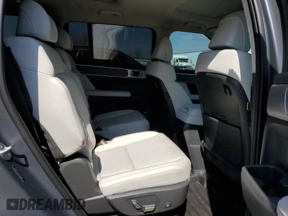 2024 Hyundai Santa Fe Calligraphy с VIN 5NMP5DGL6RH059140, выставлен на аукционе Copart как лот 47445675 с пробегом 2 090 миль миль и Списание • Salvage title. История ставок и продаж доступна на DreamBid. Изображение 11.