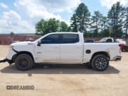 ✅ 2025 Chevrolet Silverado 1500 • VIN: 3GCUKDE82SG115781 • Лот: 42093356. Опубликован ранее на IAAI с пробегом 4 455 миль. Бесплатный доступ к архиву аукционных продаж из США и подробный отчёт об истории автомобиля на DreamBid. Изображение 15.