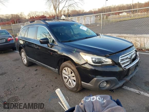 ✅ 2015 Subaru Outback Premium • VIN: 4S4BSACC7F3235769 • Lot: 43717663. Listed on IAAI with 219,642 mi. Free auction sales archive from the USA and detailed vehicle history report at DreamBid. Image 1.