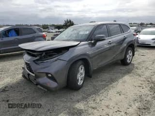 ✅ 2023 Toyota Highlander Hybrid LE • VIN: 5TDBBRCH4PS568381 • Lot: 87419015. Wystawiony na Copart z przebiegiem 70 284 mil. Bezpłatny archiwum sprzedaży aukcyjnych z USA i szczegółowy raport historii pojazdu na DreamBid. Zdjęcie 1.