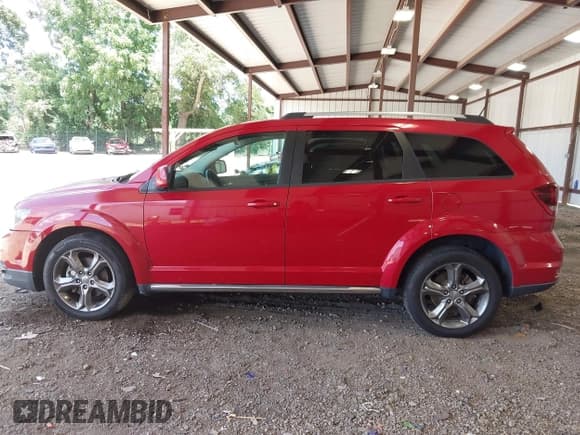 ✅ 2016 Dodge Journey Crossroad Plus • VIN: 3C4PDDGG5GT217716 • Lot: 42734729. Listed on IAAI with 159,930 mi. Free auction sales archive from the USA and detailed vehicle history report at DreamBid. Image 14.
