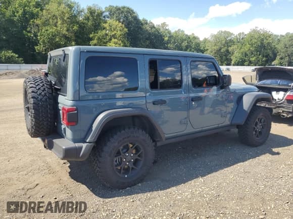 ✅ 2024 Jeep Wrangler Willys • VIN: 1C4RJXN68RW356605 • Лот: 70364545. Опубликован ранее на Copart с пробегом 12 273 миль. Бесплатный доступ к архиву аукционных продаж из США и подробный отчёт об истории автомобиля на DreamBid. Изображение 3.