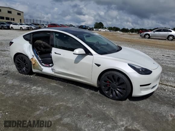 ✅ 2021 Tesla Model 3 Performance • VIN: 5YJ3E1EC3MF030866 • Lot: 56531615. Wystawiony na Copart z przebiegiem 56 295 mil. Bezpłatny archiwum sprzedaży aukcyjnych z USA i szczegółowy raport historii pojazdu na DreamBid. Zdjęcie 4.