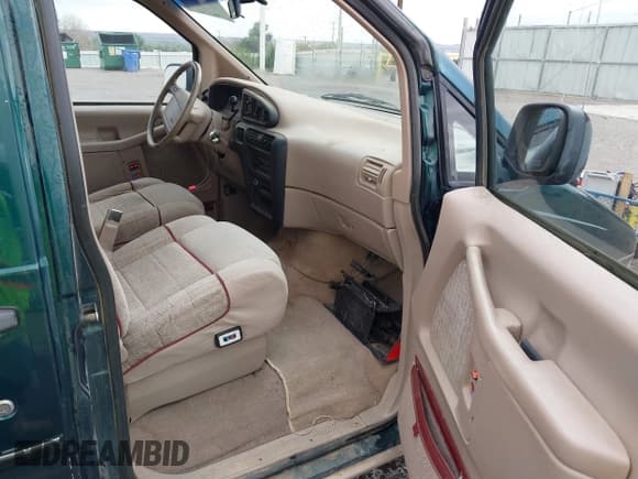 ✅ 1995 Ford Aerostar Eddie Bauer • VIN: 1FMDA41X7SZA20287 • Lot: 42378835. Wystawiony na IAAI z przebiegiem 161 589 mil. Bezpłatny archiwum sprzedaży aukcyjnych z USA i szczegółowy raport historii pojazdu na DreamBid. Zdjęcie 5.