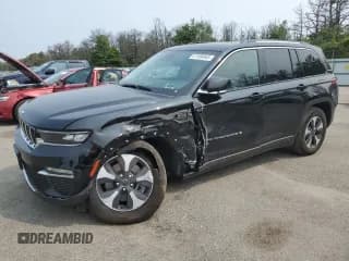 ✅ 2024 Jeep Grand Cherokee • VIN: 1C4RJYB65RC712892 • Lot: 67506845. Wystawiony na Copart z przebiegiem 24 720 mil. Bezpłatny archiwum sprzedaży aukcyjnych z USA i szczegółowy raport historii pojazdu na DreamBid. Zdjęcie 1.