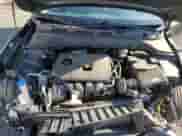 2019 Hyundai Kona SE z VIN KM8K1CAA4KU365304, wystawiony jako Copart lot #50527683 z przebiegiem 66 037 mil mil oraz . Historia ofert i sprzedaży dostępna na DreamBid. Obrazek 11.