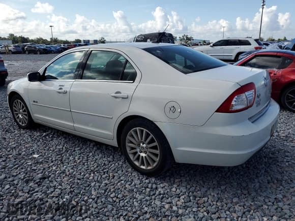 ✅ 2008 Mercury Milan Premier • VIN: 3MEHM08Z48R617535 • Лот: 66491355. Опубликован ранее на Copart с пробегом 270 315 миль. Бесплатный доступ к архиву аукционных продаж из США и подробный отчёт об истории автомобиля на DreamBid. Изображение 2.