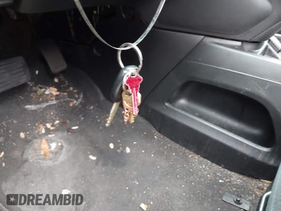 ✅ 2012 Honda CR-V EX • VIN: 2HKRM4H5XCH618288 • Lot: 43556097. Wystawiony na IAAI z przebiegiem 175 239 mil. Bezpłatny archiwum sprzedaży aukcyjnych z USA i szczegółowy raport historii pojazdu na DreamBid. Zdjęcie 11.