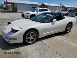 2001 Chevrolet Corvette с VIN 1G1YY32G915114289, выставлен на аукционе Copart как лот 73865984 с пробегом Не указан миль и Списание • Salvage title. История ставок и продаж доступна на DreamBid. Изображение 1.