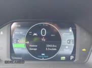 ✅ 2023 Chevrolet Bolt EV 2LT • VIN: 1G1FX6S01P4155450 • Lot: 41090382. Wystawiony na IAAI z przebiegiem 12 466 mil. Bezpłatny archiwum sprzedaży aukcyjnych z USA i szczegółowy raport historii pojazdu na DreamBid. Zdjęcie 7.