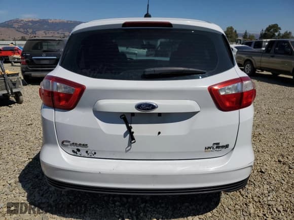 ✅ 2015 Ford C-Max SE • VIN: 1FADP5AUXFL102866 • Лот: 71935525. Опубликован ранее на Copart с пробегом 261 050 миль. Бесплатный доступ к архиву аукционных продаж из США и подробный отчёт об истории автомобиля на DreamBid. Изображение 6.