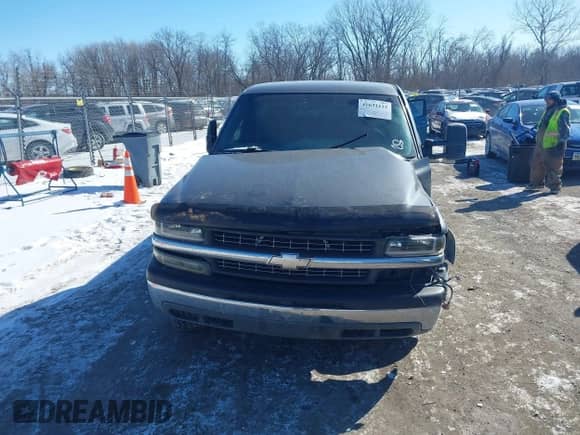 2000 Chevrolet Silverado 2500 с VIN 1GCGK24UXYE337355, выставлен на аукционе IAAI как лот 41631115 с пробегом 134 216 миль миль и . История ставок и продаж доступна на DreamBid. Изображение 12.