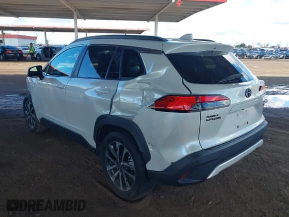✅ 2022 Toyota Corolla Cross XLE • VIN: 7MUDAAAG3NV014484 • Lot: 43761950. Listed on IAAI with 34,507 mi. Free auction sales archive from the USA and detailed vehicle history report at DreamBid. Image 3.