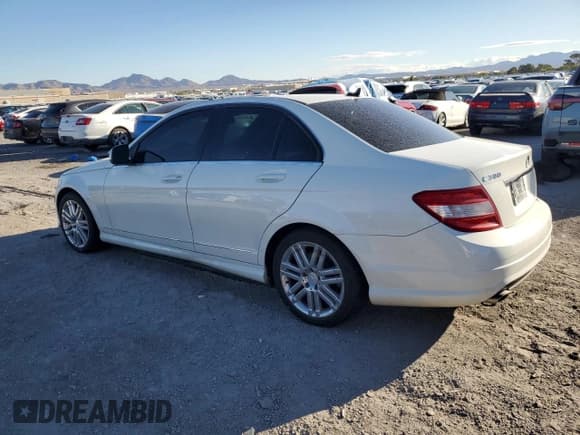 ✅ 2008 Mercedes-Benz C 300 Sport • VIN: WDDGF54X28R017154 • Лот: 86898215. Опубликован ранее на Copart с пробегом 100 211 миль. Бесплатный доступ к архиву аукционных продаж из США и подробный отчёт об истории автомобиля на DreamBid. Изображение 2.