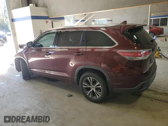 ✅ 2016 Toyota Highlander XLE • VIN: 5TDJKRFH8GS263988 • Лот: 89439125. Опубликован ранее на Copart с пробегом 177 249 миль. Бесплатный доступ к архиву аукционных продаж из США и подробный отчёт об истории автомобиля на DreamBid. Изображение 2.