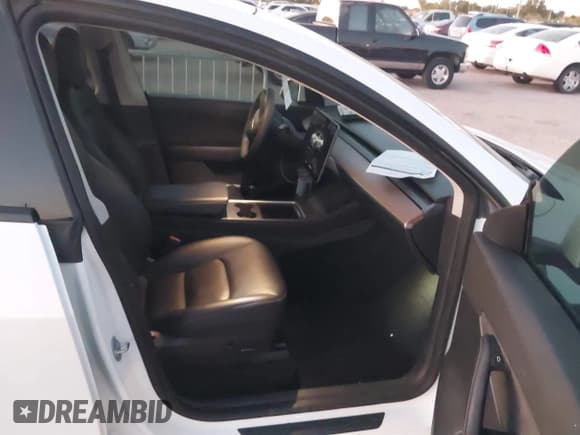 ✅ 2022 Tesla Model Y Long Range • VIN: 7SAYGDEE8NF357061 • Lot: 43539196. Listed on IAAI with 108,074 mi. Free auction sales archive from the USA and detailed vehicle history report at DreamBid. Image 5.