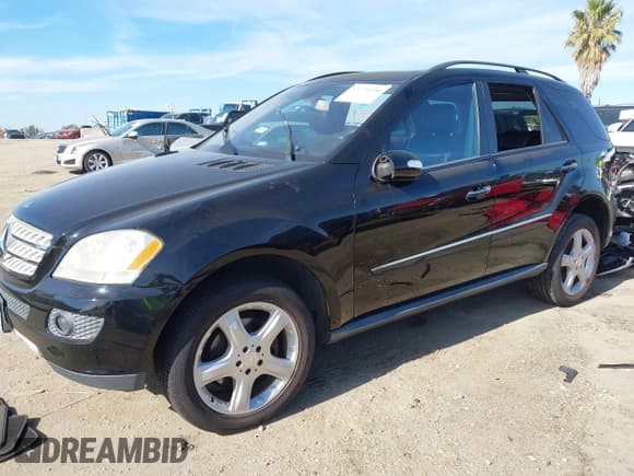 ✅ 2008 Mercedes-Benz M 350 • VIN: 4JGBB86E08A379443 • Лот: 43774136. Опубликован ранее на IAAI с пробегом 85 697 миль. Бесплатный доступ к архиву аукционных продаж из США и подробный отчёт об истории автомобиля на DreamBid. Изображение 2.