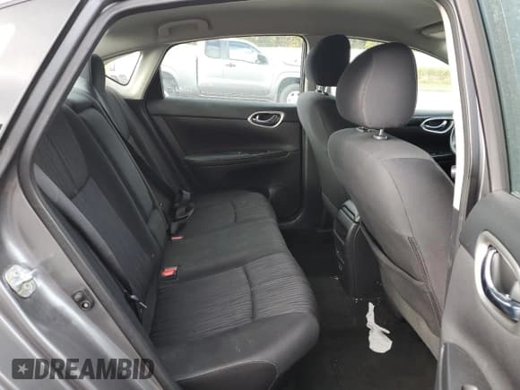 ✅ 2018 Nissan Sentra SV • VIN: 3N1AB7AP6JL655709 • Lot: 85826315. Wystawiony na Copart z przebiegiem 108 932 mil. Bezpłatny archiwum sprzedaży aukcyjnych z USA i szczegółowy raport historii pojazdu na DreamBid. Zdjęcie 10.