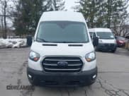 ✅ 2020 Ford Transit Cargo • VIN: 1FTBW3XG0LKB42773 • Lot: 41564980. Wystawiony na IAAI z przebiegiem 57 124 mil. Bezpłatny archiwum sprzedaży aukcyjnych z USA i szczegółowy raport historii pojazdu na DreamBid. Zdjęcie 12.