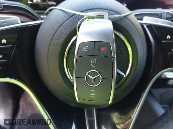 ✅ 2024 Mercedes-Benz GLE 450 • VIN: 4JGFB5KB1RB102839 • Lot: 43119571. Wystawiony na IAAI z przebiegiem 13 249 mil. Bezpłatny archiwum sprzedaży aukcyjnych z USA i szczegółowy raport historii pojazdu na DreamBid. Zdjęcie 11.