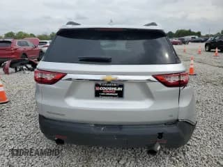 ✅ 2020 Chevrolet Traverse LT Cloth • VIN: 1GNERGKW8LJ159439 • Lot: 72223624. Wystawiony na Copart z przebiegiem 120 060 mil. Bezpłatny archiwum sprzedaży aukcyjnych z USA i szczegółowy raport historii pojazdu na DreamBid. Zdjęcie 6.