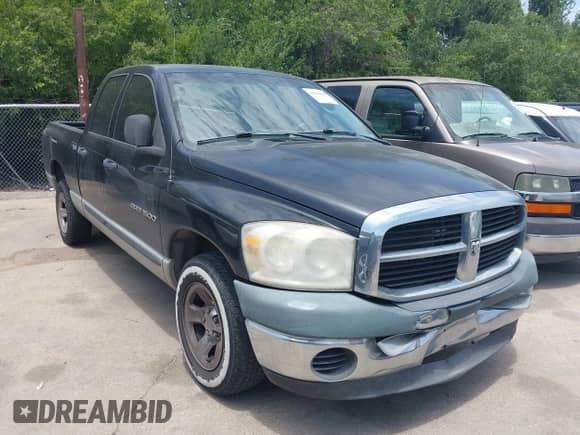 2007 Dodge 1500 ST z VIN 1D7HA18K17J628431, wystawiony jako IAAI lot #42890384 z przebiegiem 129 065 mil mil oraz . Historia ofert i sprzedaży dostępna na DreamBid. Obrazek 1.