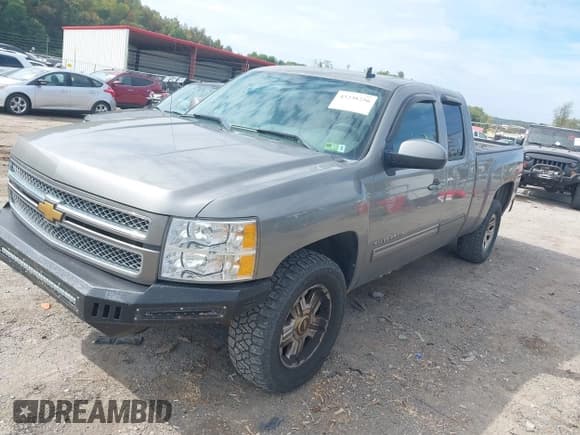 ✅ 2012 Chevrolet Silverado 1500 LT • VIN: 1GCRKSE78CZ261203 • Lot: 43238256. Listed on IAAI with 175,953 mi. Free auction sales archive from the USA and detailed vehicle history report at DreamBid. Image 20.