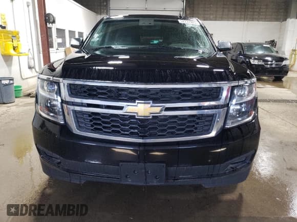 ✅ 2016 Chevrolet Suburban LT • VIN: 1GNSKHKC8GR170354 • Lot: 52237925. Wystawiony na Copart z przebiegiem 311 747 mil. Bezpłatny archiwum sprzedaży aukcyjnych z USA i szczegółowy raport historii pojazdu na DreamBid. Zdjęcie 5.