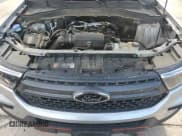 ✅ 2022 Ford Explorer Timberline • VIN: 1FMSK8JH3NGB66173 • Lot: 94143705. Wystawiony na Copart z przebiegiem 56 189 mil. Bezpłatny archiwum sprzedaży aukcyjnych z USA i szczegółowy raport historii pojazdu na DreamBid. Zdjęcie 14.