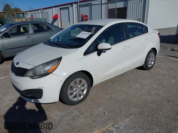 ✅ 2012 Kia Rio LX • VIN: KNADM4A30C6055942 • Lot: 43510075. Wystawiony na IAAI z przebiegiem 173 972 mil. Bezpłatny archiwum sprzedaży aukcyjnych z USA i szczegółowy raport historii pojazdu na DreamBid. Zdjęcie 2.