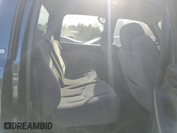 ✅ 2006 Chevrolet Silverado 1500 LS • VIN: 2GCEK13VX61293822 • Лот: 78280554. Опубликован ранее на Copart с пробегом 212 960 миль. Бесплатный доступ к архиву аукционных продаж из США и подробный отчёт об истории автомобиля на DreamBid. Изображение 10.