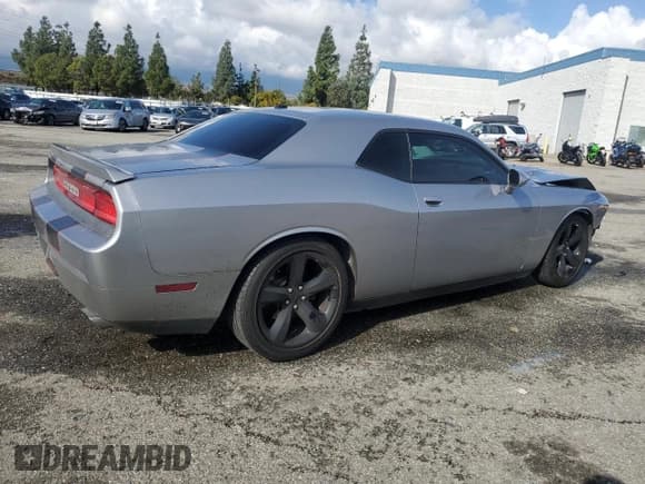 ✅ 2014 Dodge Challenger Shaker • VIN: 2C3CDYBT9EH302854 • Lot: 44648445. Wystawiony na Copart z przebiegiem 157 007 mil. Bezpłatny archiwum sprzedaży aukcyjnych z USA i szczegółowy raport historii pojazdu na DreamBid. Zdjęcie 3.