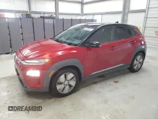 ✅ 2021 Hyundai Kona SEL • VIN: KM8K23AG6MU133968 • Лот: 76657094. Опубликован ранее на Copart с пробегом 64 913 миль. Бесплатный доступ к архиву аукционных продаж из США и подробный отчёт об истории автомобиля на DreamBid. Изображение 1.
