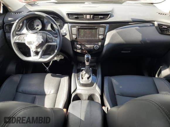 ✅ 2021 Nissan Rogue SL • VIN: JN1BJ1CW0MW441872 • Lot: 70196095. Wystawiony na Copart z przebiegiem 11 893 mil. Bezpłatny archiwum sprzedaży aukcyjnych z USA i szczegółowy raport historii pojazdu na DreamBid. Zdjęcie 8.