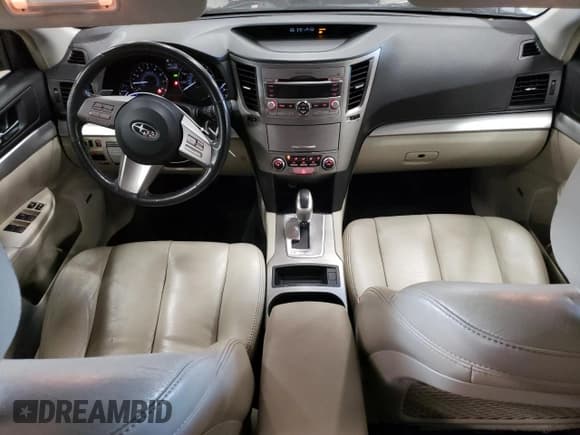 ✅ 2010 Subaru Outback Premium • VIN: 4S4BRCDC9A3325181 • Lot: 74557134. Wystawiony na Copart z przebiegiem 114 480 mil. Bezpłatny archiwum sprzedaży aukcyjnych z USA i szczegółowy raport historii pojazdu na DreamBid. Zdjęcie 8.