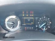 ✅ 2015 Ford Expedition XLT • VIN: 1FMJU1HT3FEF39720 • Лот: 82274695. Опубликован ранее на Copart с пробегом 151 532 миль. Бесплатный доступ к архиву аукционных продаж из США и подробный отчёт об истории автомобиля на DreamBid. Изображение 9.