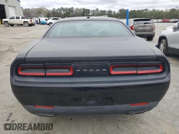 ✅ 2015 Dodge Challenger SXT • VIN: 2C3CDZAG1FH703052 • Lot: 45943414. Wystawiony na Copart z przebiegiem 188 991 mil. Bezpłatny archiwum sprzedaży aukcyjnych z USA i szczegółowy raport historii pojazdu na DreamBid. Zdjęcie 6.