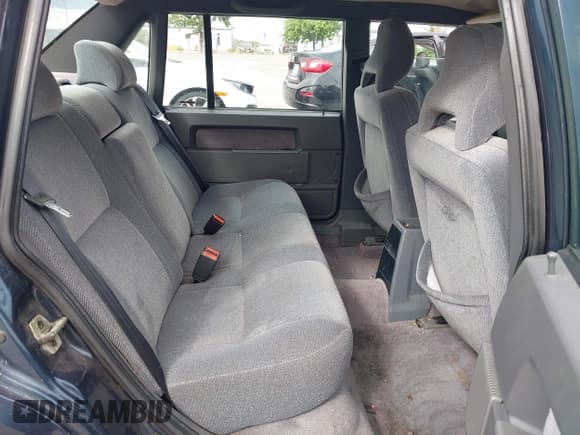 ✅ 1995 Volvo 900 • VIN: YV1JS8316S1191514 • Lot: 42592076. Listed on IAAI with 158,942 mi. Free auction sales archive from the USA and detailed vehicle history report at DreamBid. Image 8.