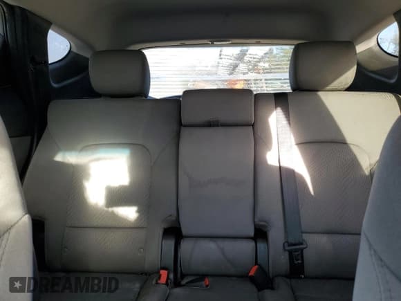 ✅ 2016 Hyundai Santa Fe • VIN: 5XYZUDLB3GG345527 • Лот: 93555765. Опубликован ранее на Copart с пробегом 145 952 миль. Бесплатный доступ к архиву аукционных продаж из США и подробный отчёт об истории автомобиля на DreamBid. Изображение 10.