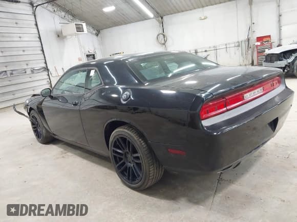 ✅ 2014 Dodge Challenger SXT • VIN: 2C3CDYAG4EH110407 • Lot: 42614236. Wystawiony na IAAI z przebiegiem 84 494 mil. Bezpłatny archiwum sprzedaży aukcyjnych z USA i szczegółowy raport historii pojazdu na DreamBid. Zdjęcie 3.