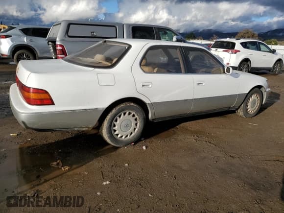 ✅ 1991 Lexus LS • VIN: JT8UF11E8M0085206 • Лот: 41449595. Опубликован ранее на Copart с пробегом 325 852 миль. Бесплатный доступ к архиву аукционных продаж из США и подробный отчёт об истории автомобиля на DreamBid. Изображение 3.